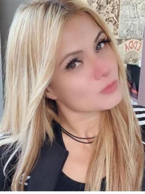 bakeka incontrii arezzo|Escort Arezzo, donna cerca uomo 